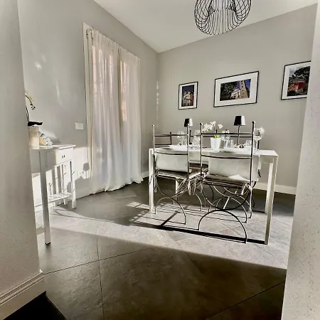 Casa Du Scero タッジャ